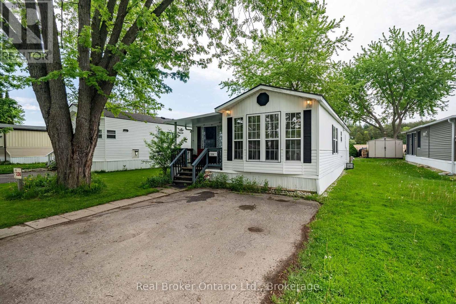 #236 580 BEAVER CREEK ROAD - 1
