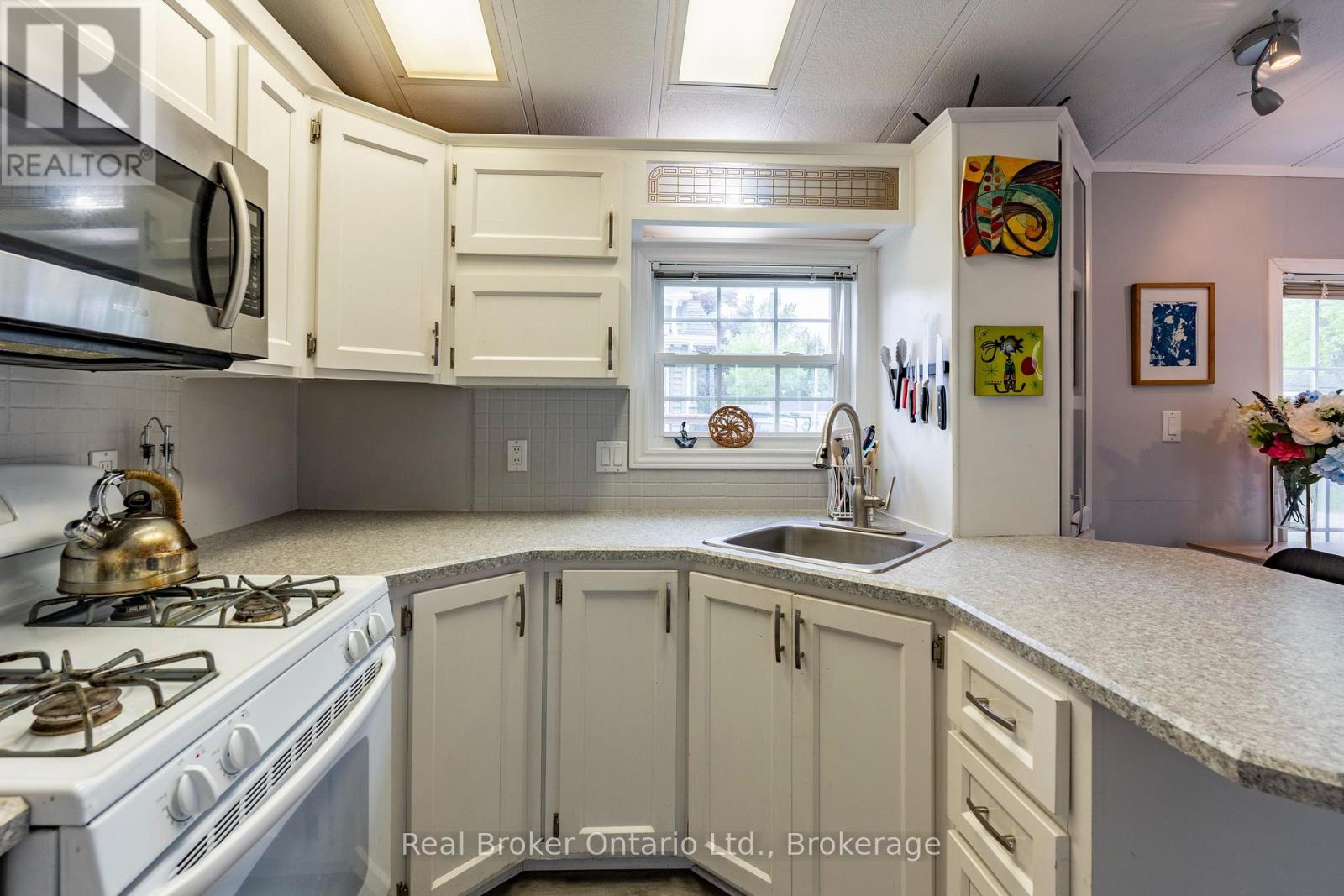 #236 580 BEAVER CREEK ROAD - 11