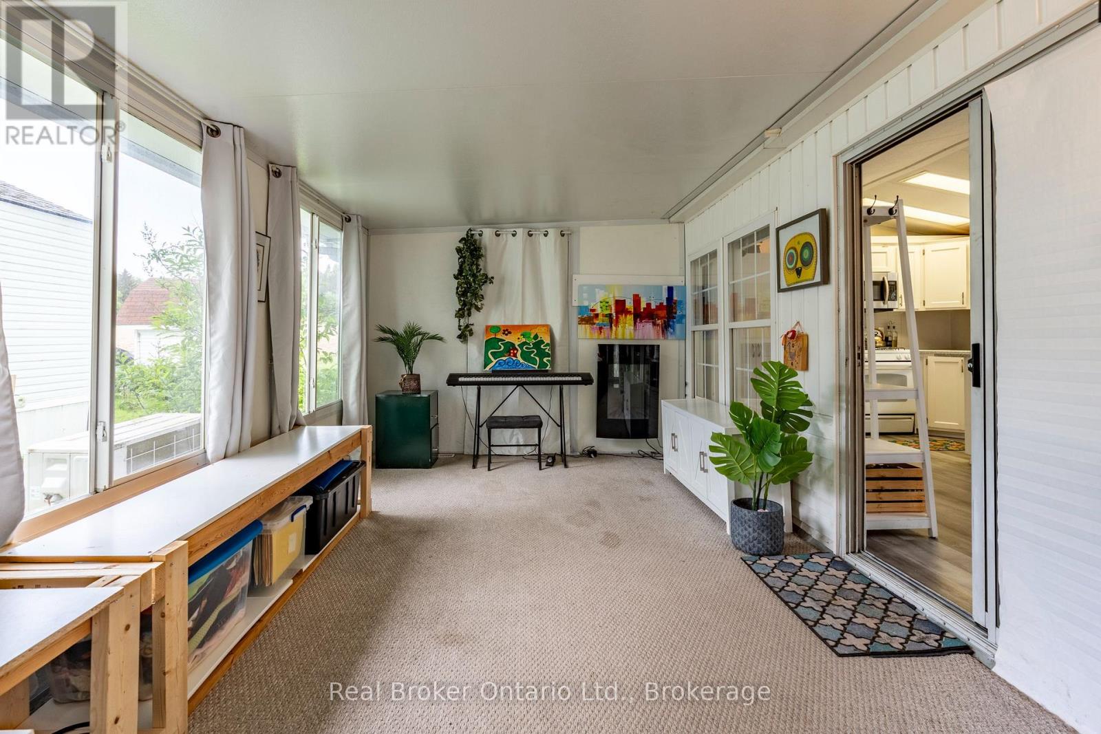 #236 580 BEAVER CREEK ROAD - 3