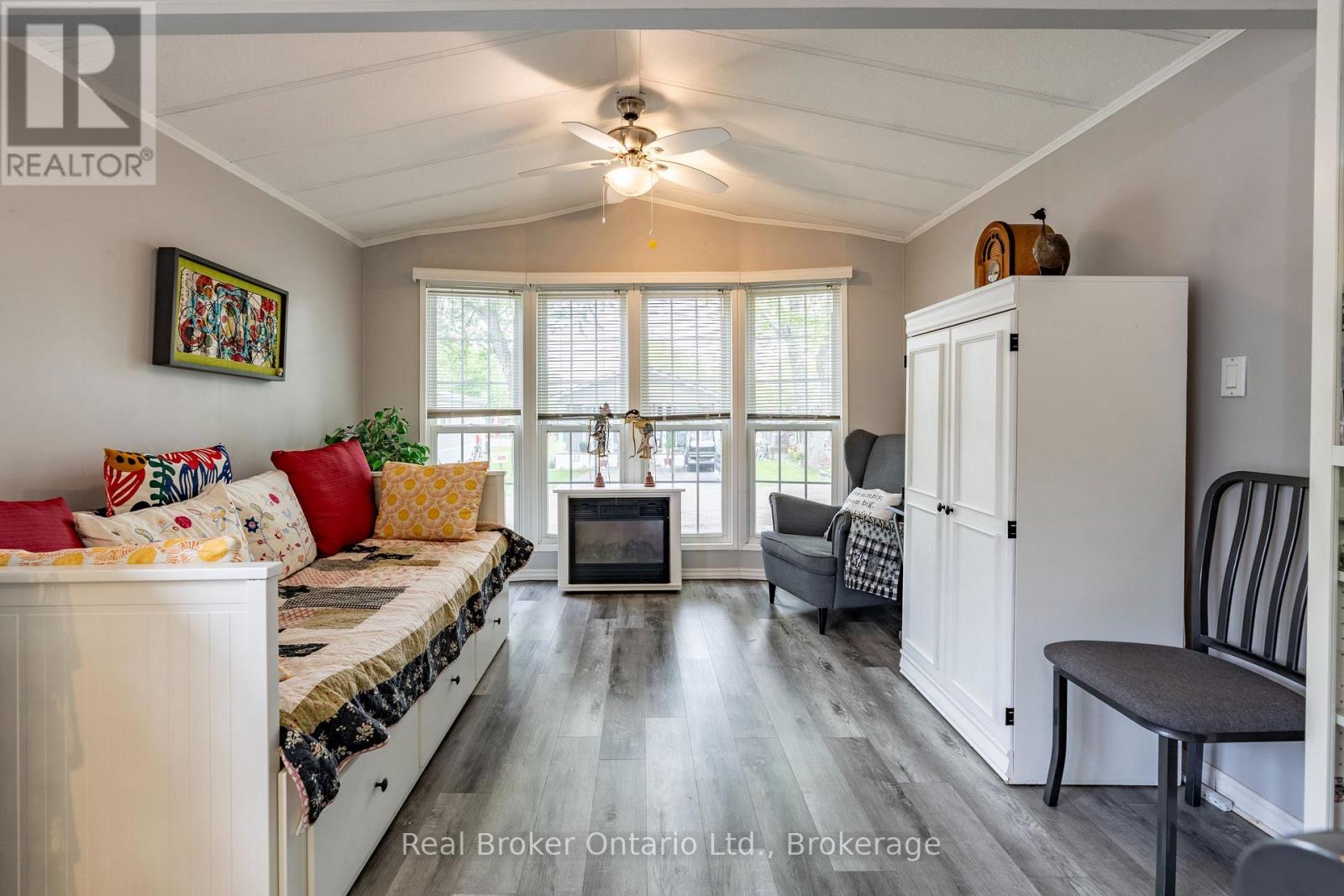 #236 580 BEAVER CREEK ROAD - 5
