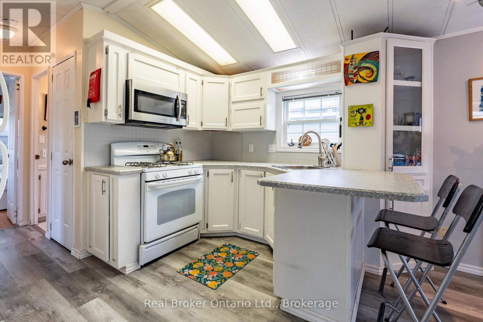 #236 580 BEAVER CREEK ROAD - 9
