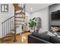 Living room - 105 Highland Avenue, St  Catharines, ON L2R4H9 Photo 12