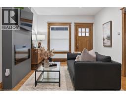 4pc Bathroom - 105 Highland Avenue, St  Catharines, ON L2R4H9 Photo 8