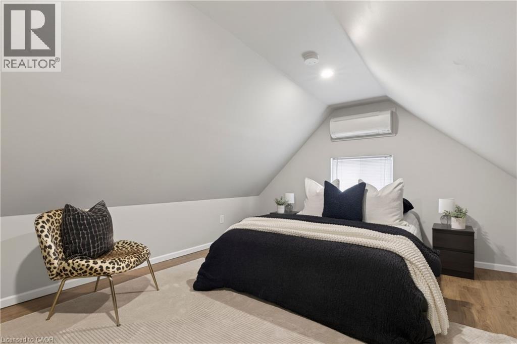 105 HIGHLAND Avenue - 44