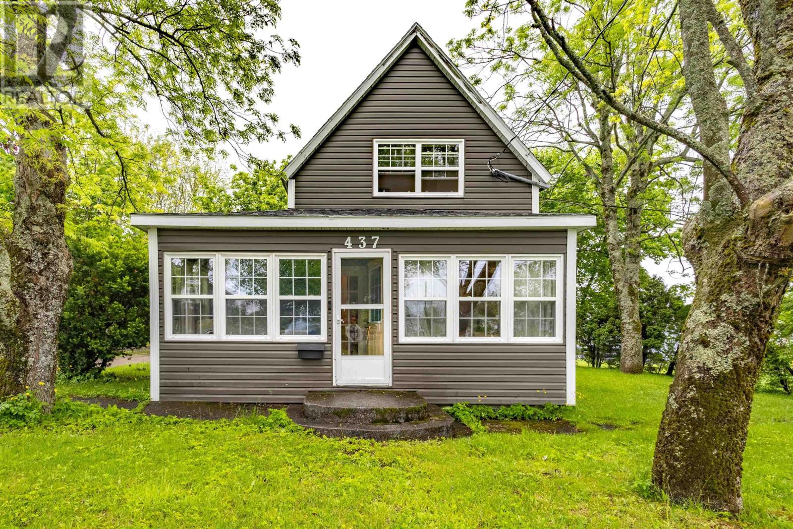 437 Cabot Street - 32