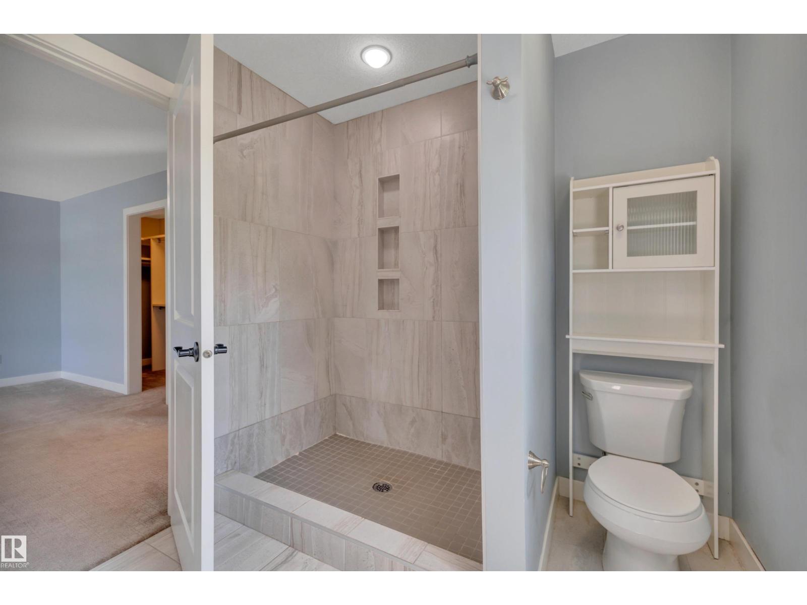 10919 96 ST NW - 26