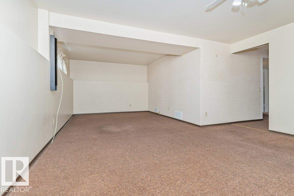 9416 68A ST NW — photo 30
