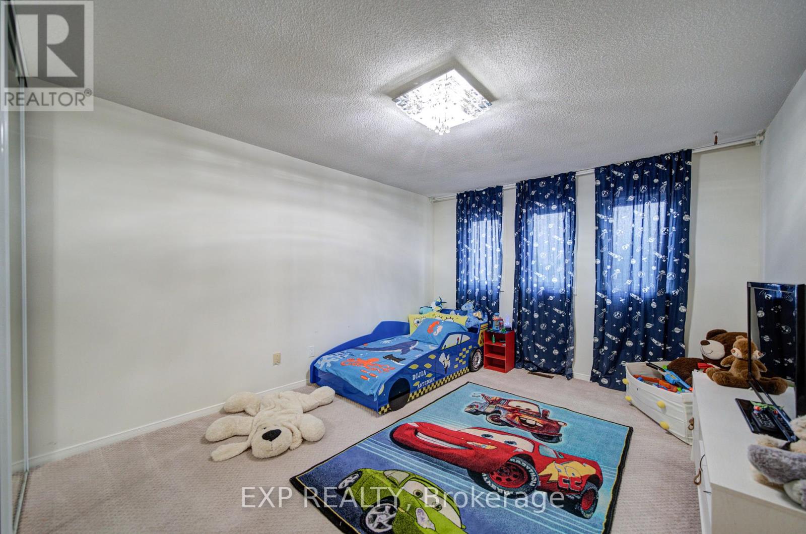 59 YORKLAND STREET - 27