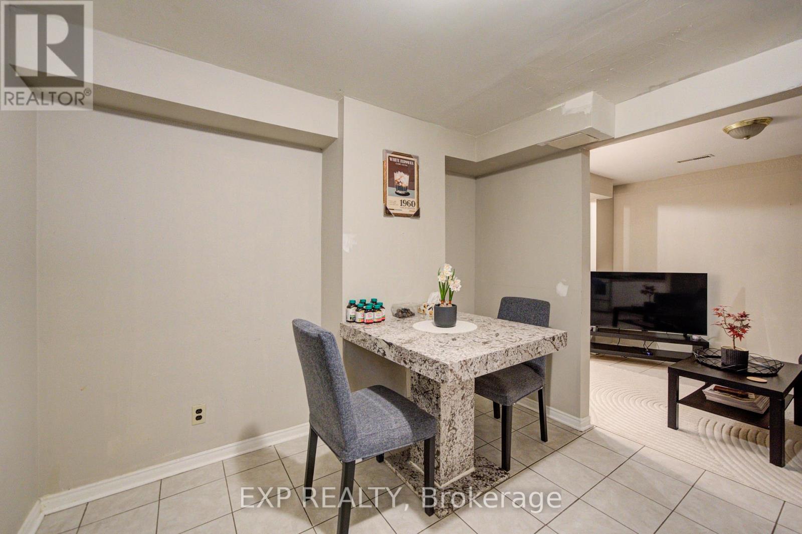 59 YORKLAND STREET - 40