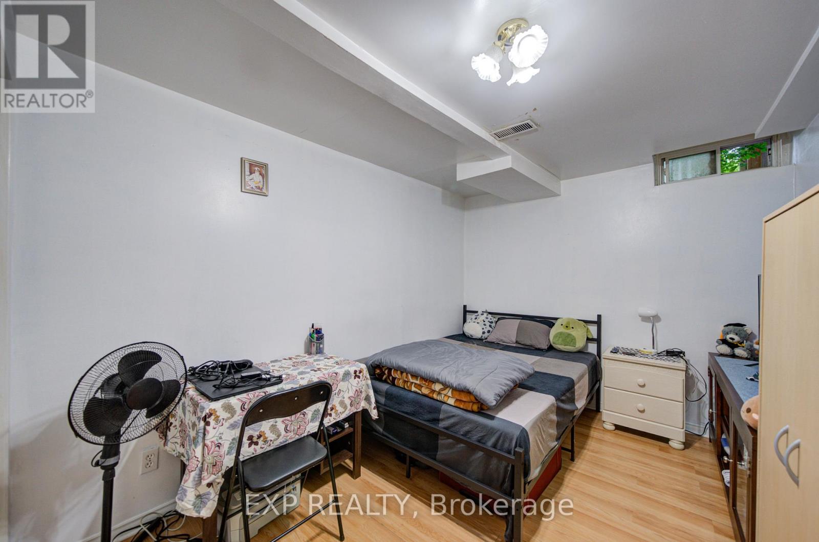 59 YORKLAND STREET - 41