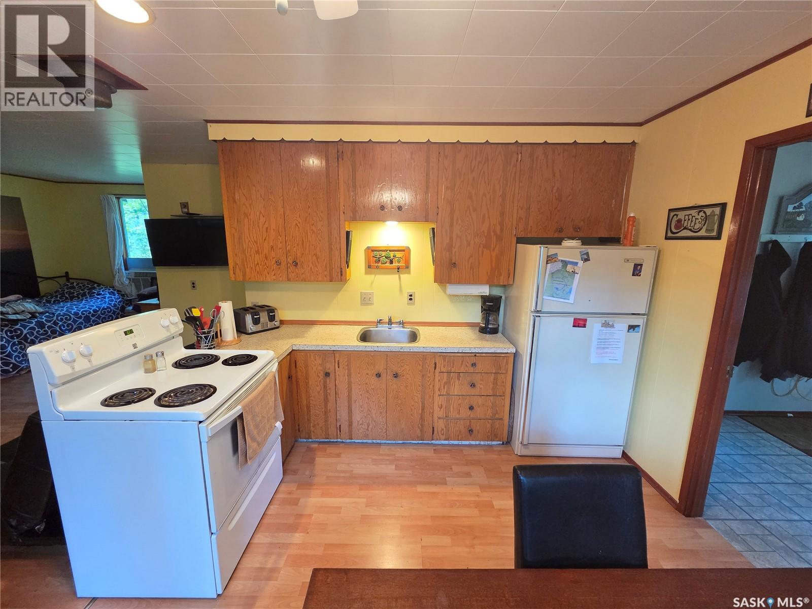 824 Lakeside AVENUE — photo 10