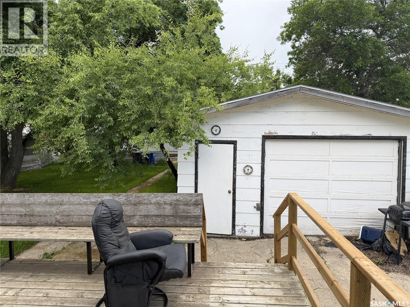 537 4th STREET W - 7