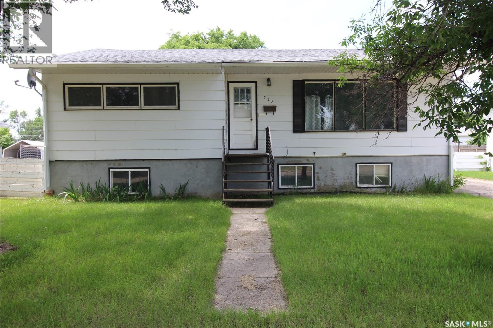 537 4th STREET W - 9