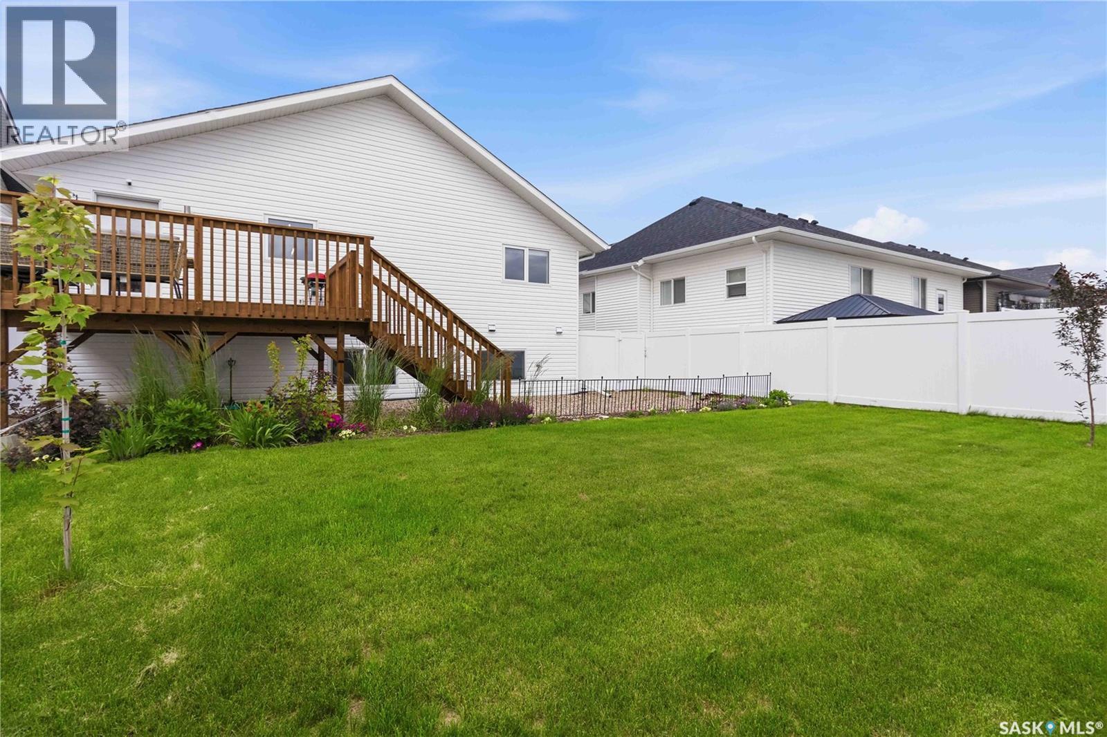 807 Weir CRESCENT — photo 46