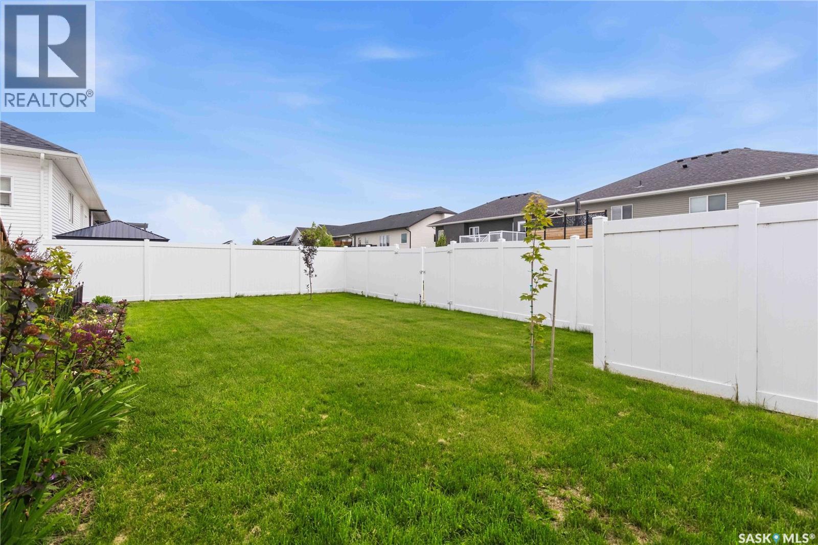 807 Weir CRESCENT — photo 49