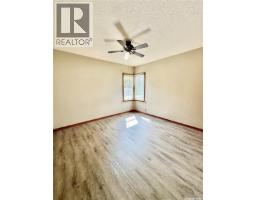 Laundry room - 537 9th Street E, Prince Albert, SK S6V0Y4 Photo 6
