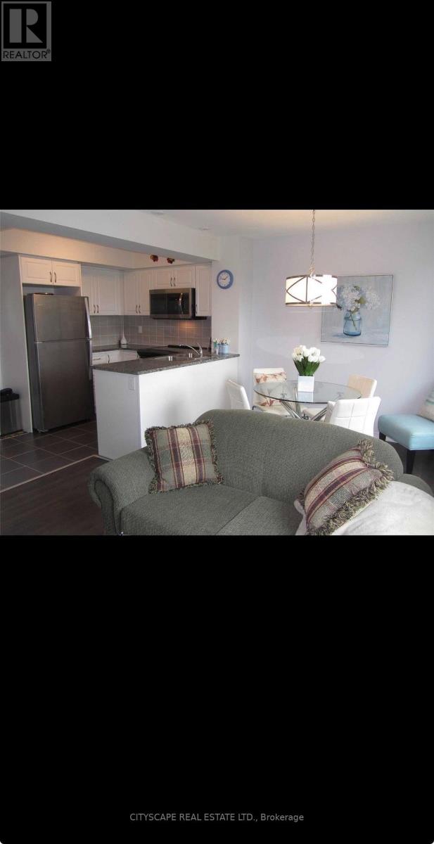 #213 7 APPLEWOOD LANE - 11