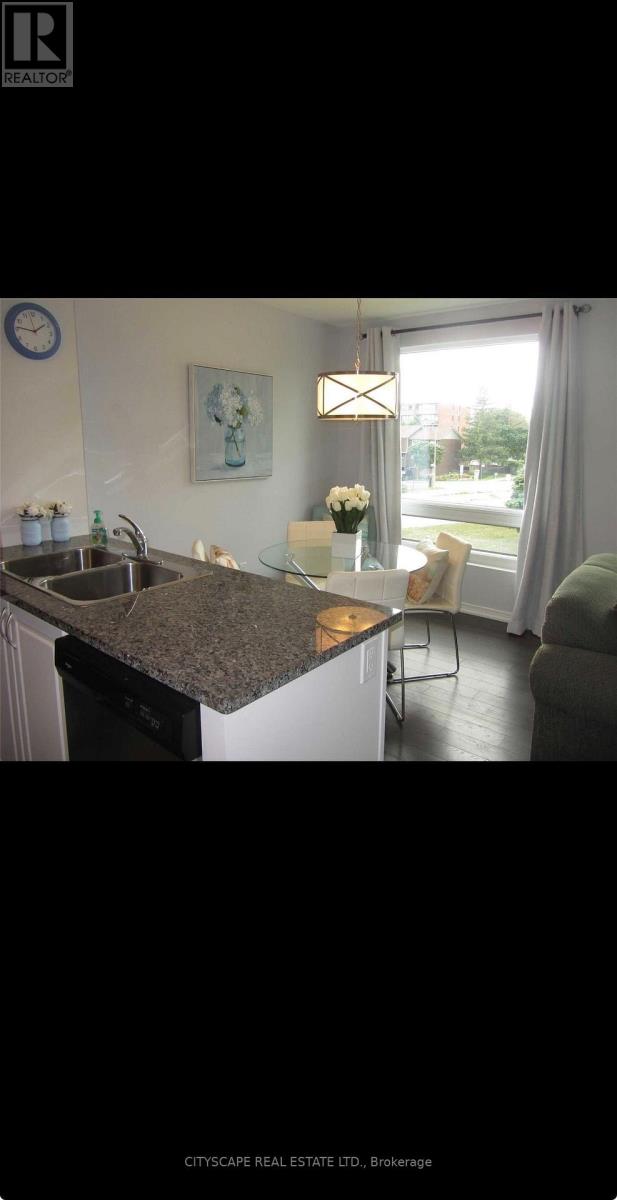 #213 7 APPLEWOOD LANE - 12