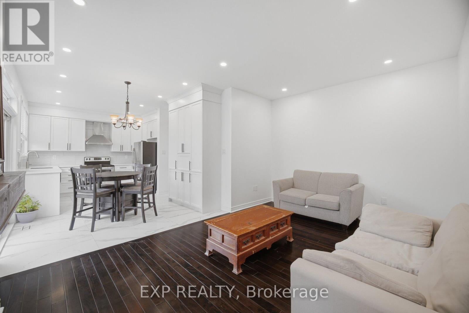 363 HOLMES CRESCENT - 13