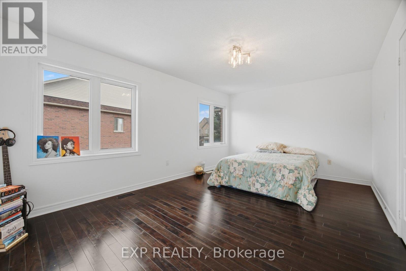 363 HOLMES CRESCENT - 17