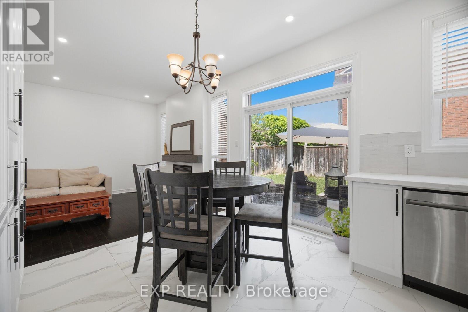 363 HOLMES CRESCENT - 9