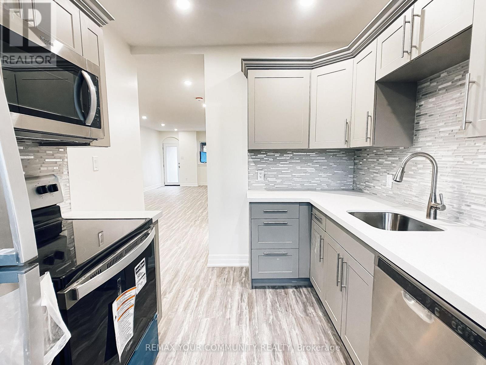 1623 KEELE STREET - 6