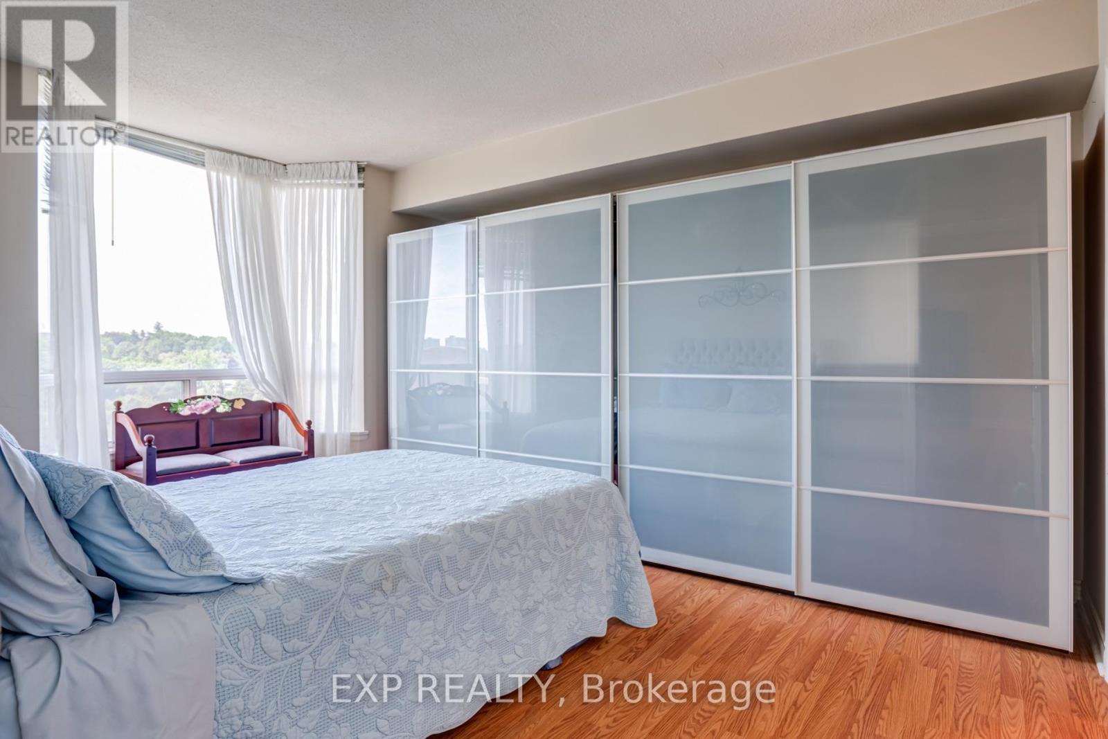 #707 2088 LAWRENCE AVENUE W - 10