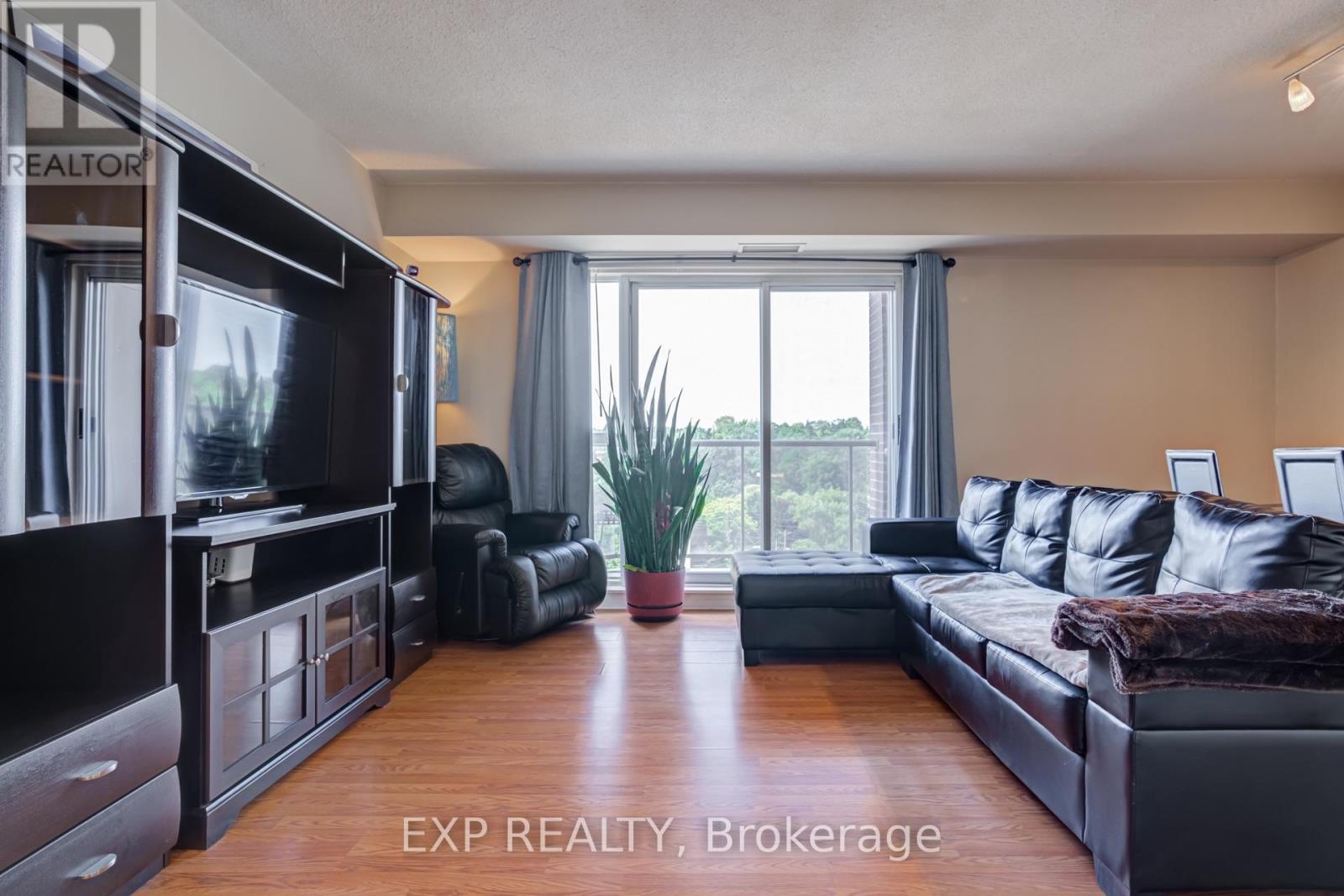 #707 2088 LAWRENCE AVENUE W - 4