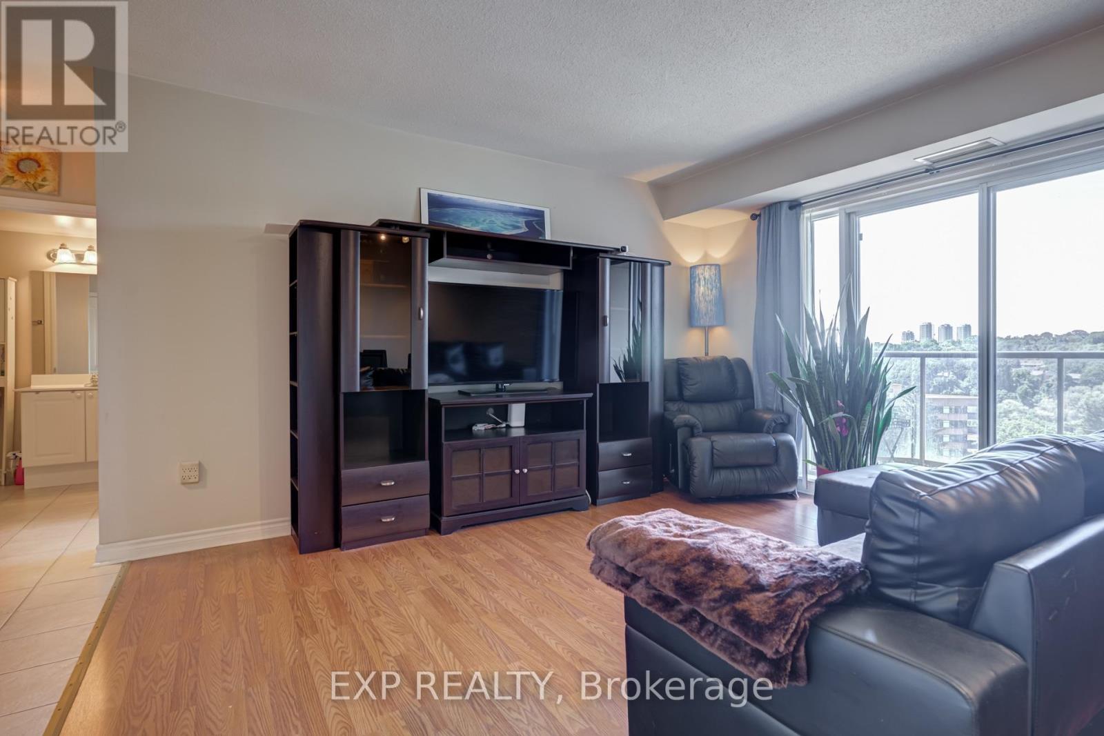 #707 2088 LAWRENCE AVENUE W - 5