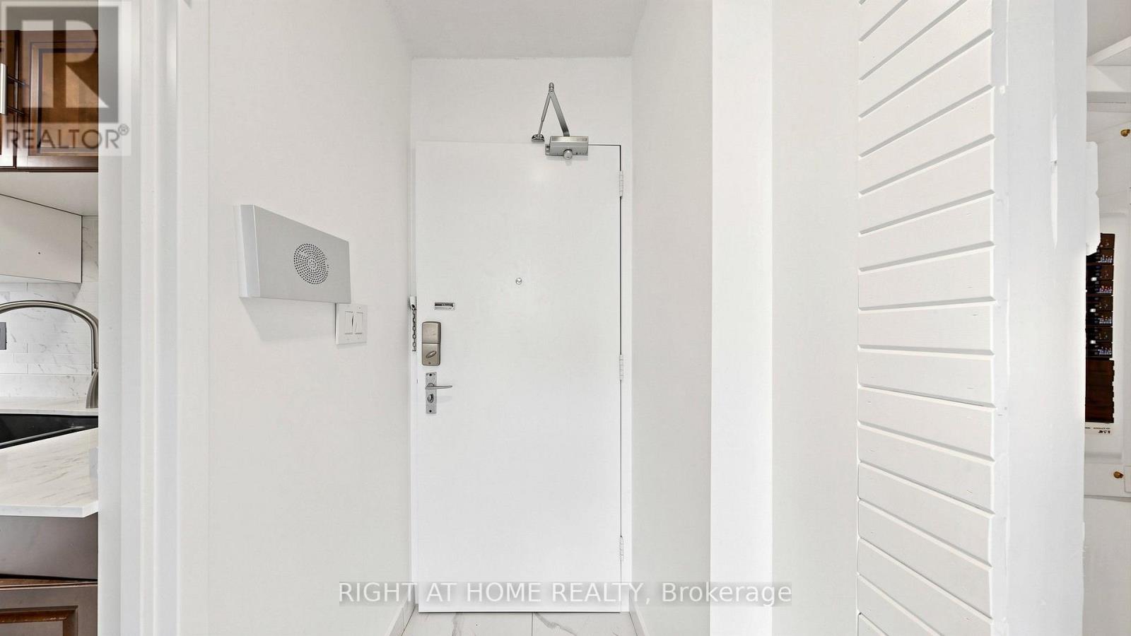 #1201 335 DRIFTWOOD AVENUE - 29