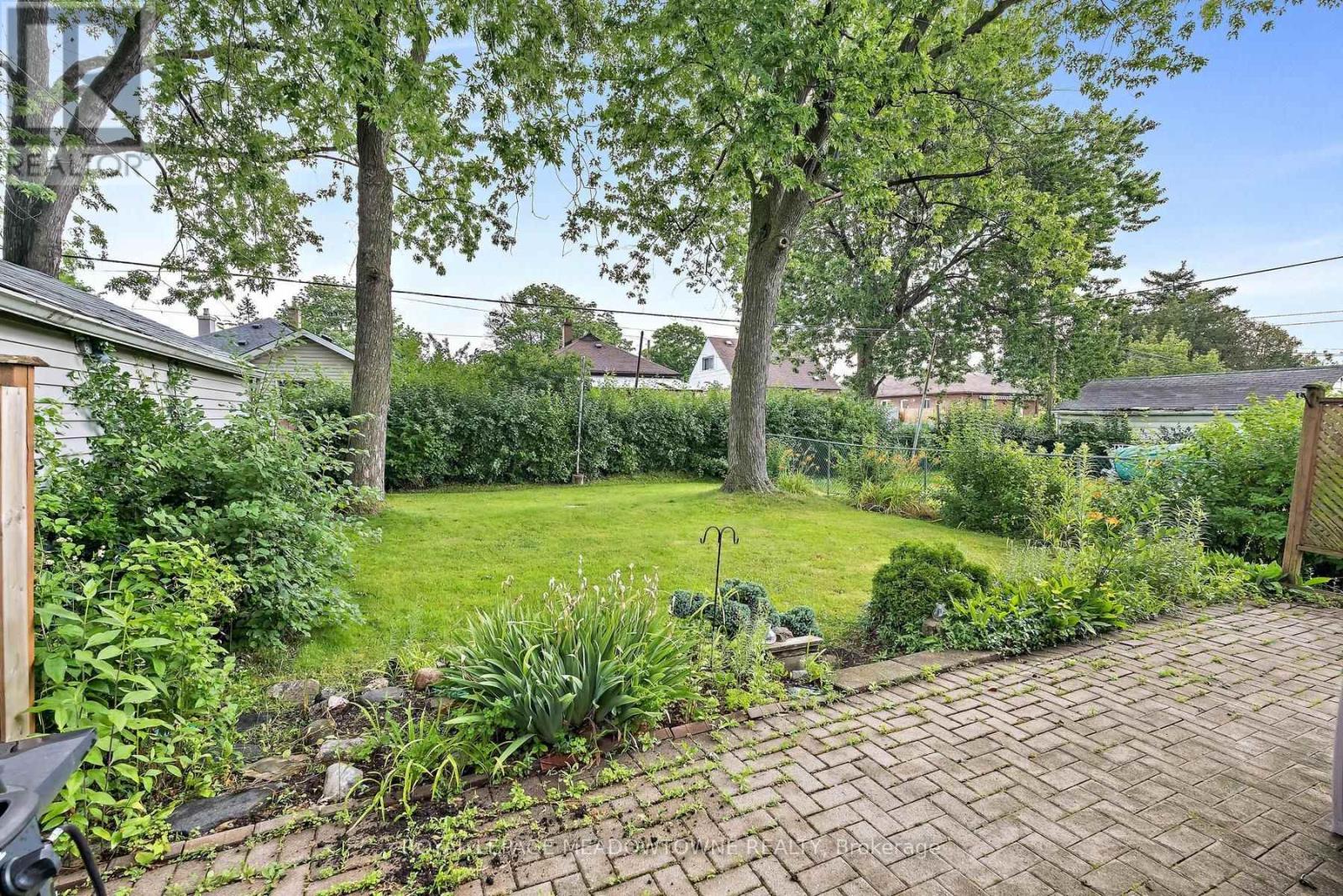 27 HATFIELD CRESCENT - Image 31