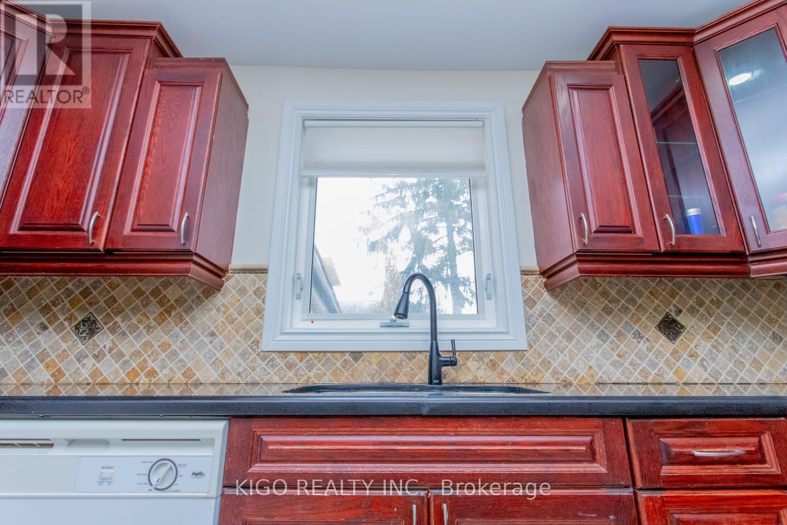 1328 CAWTHRA ROAD - 12