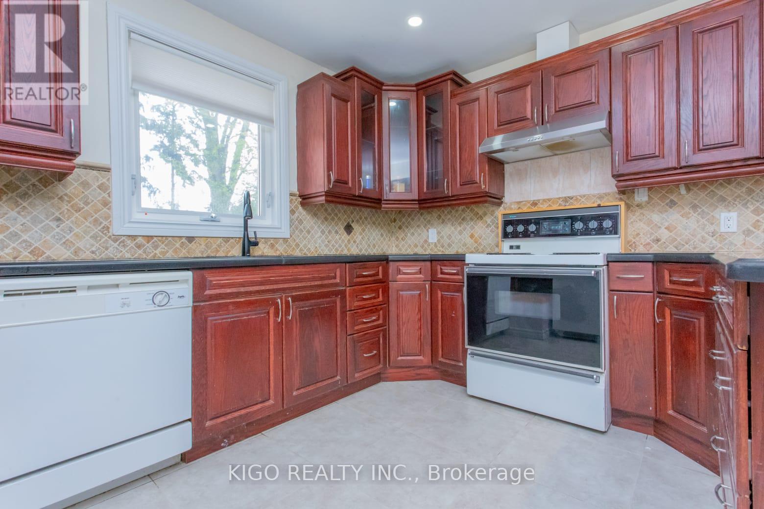 1328 CAWTHRA ROAD - 13