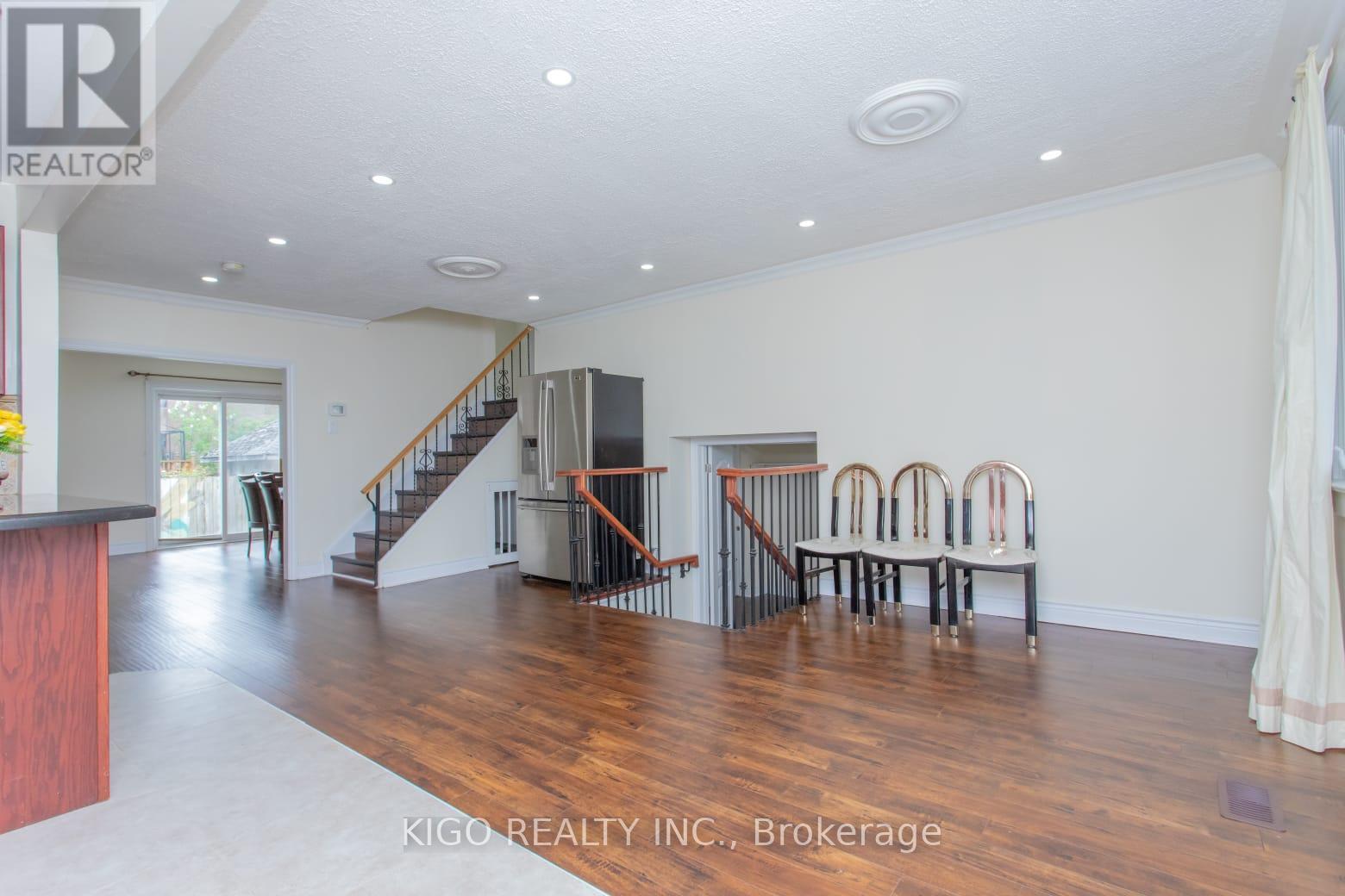 1328 CAWTHRA ROAD - 26