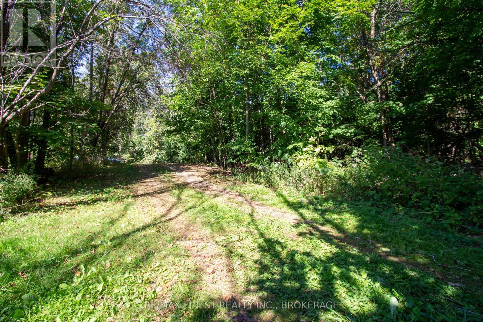 4049 HIAWATHA LANE - 41