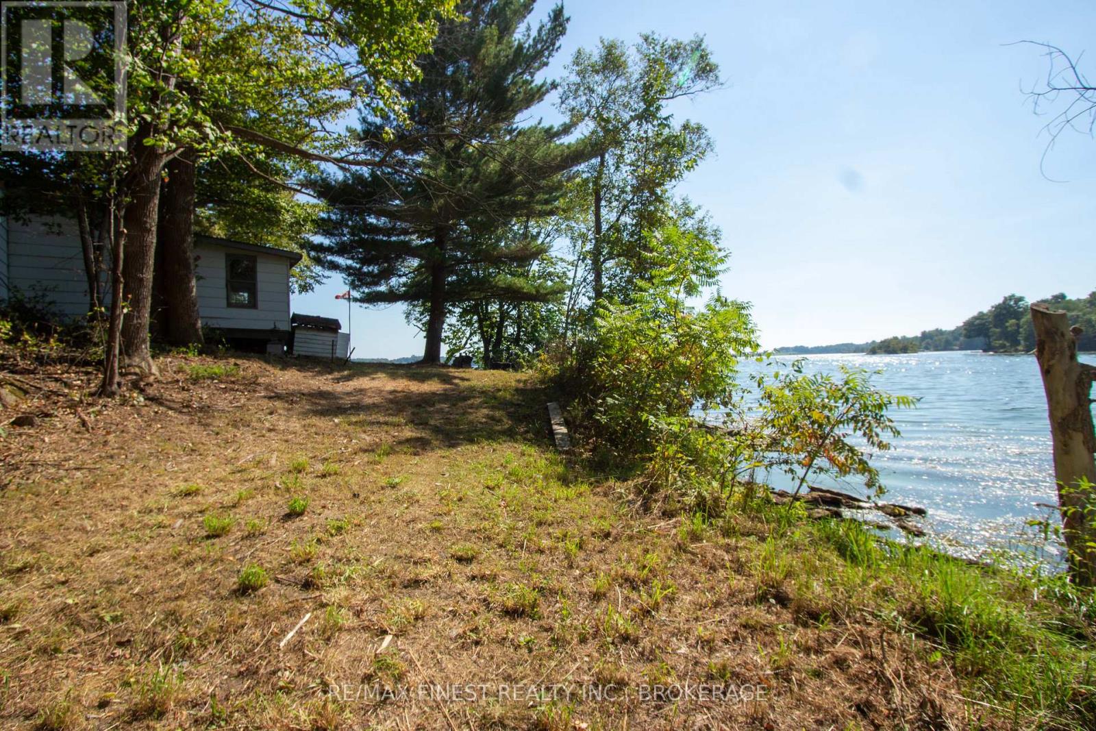 4049 HIAWATHA LANE - 40