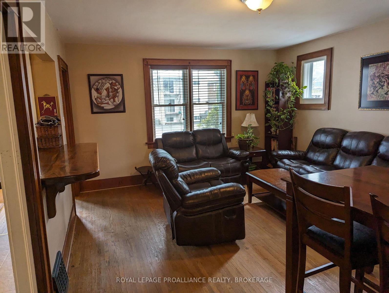 51 DUNDAS STREET - 15
