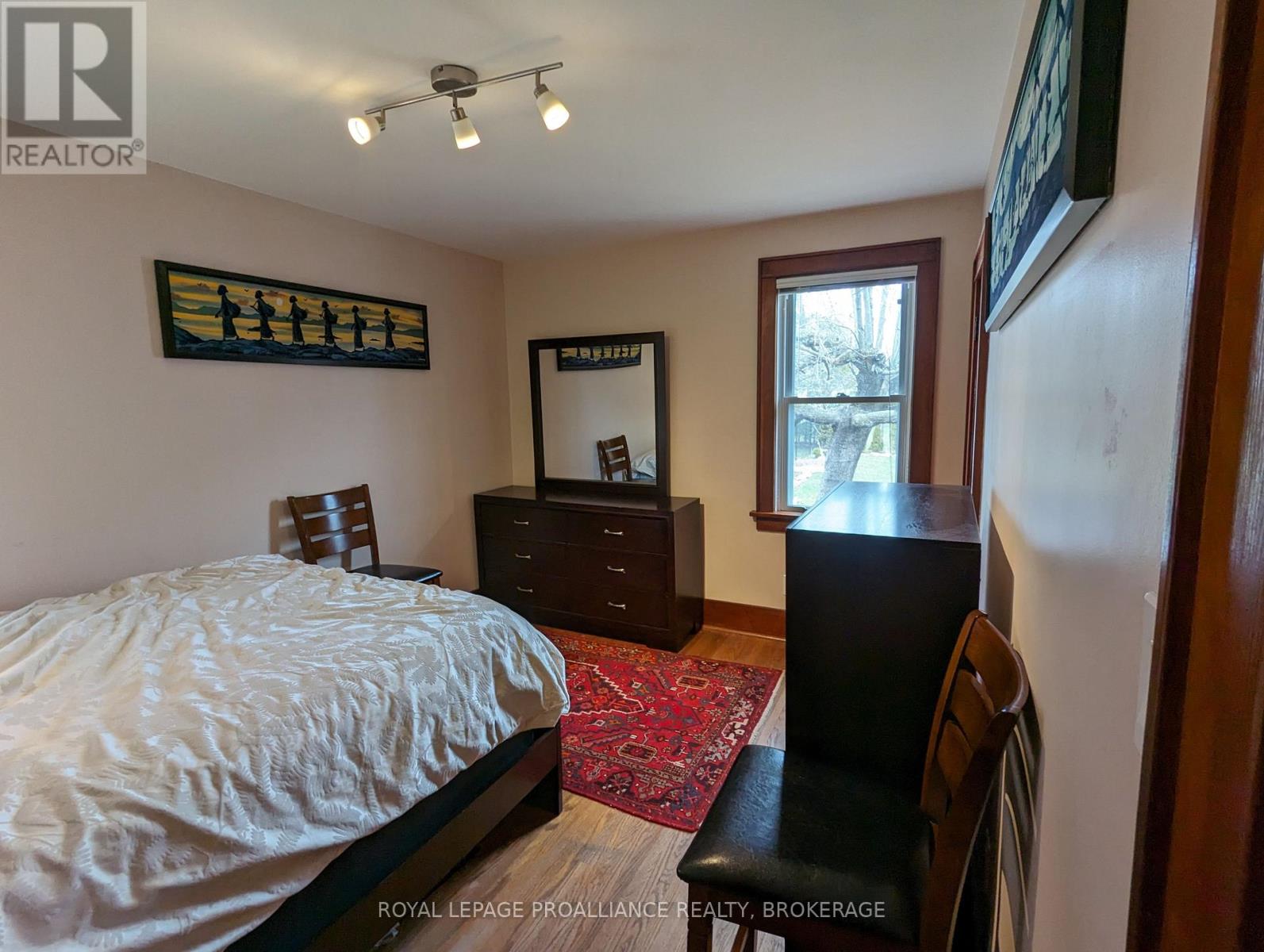 51 DUNDAS STREET - 18