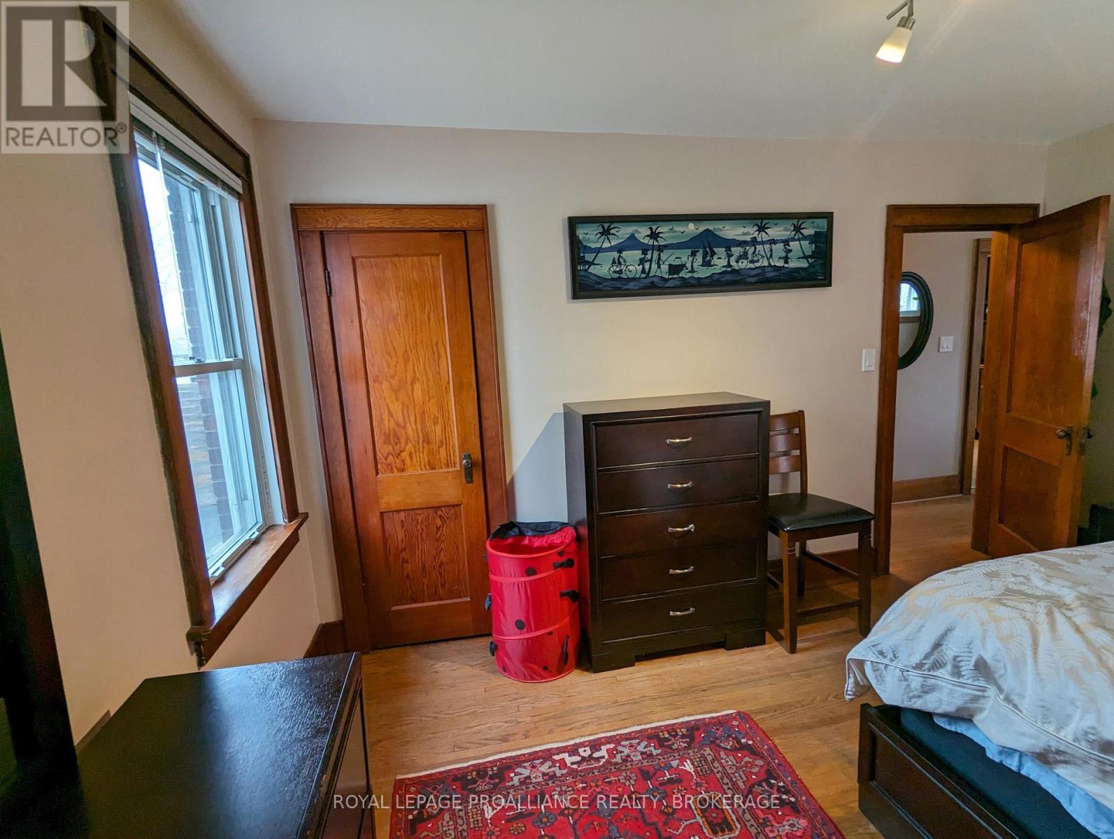 51 DUNDAS STREET - 21