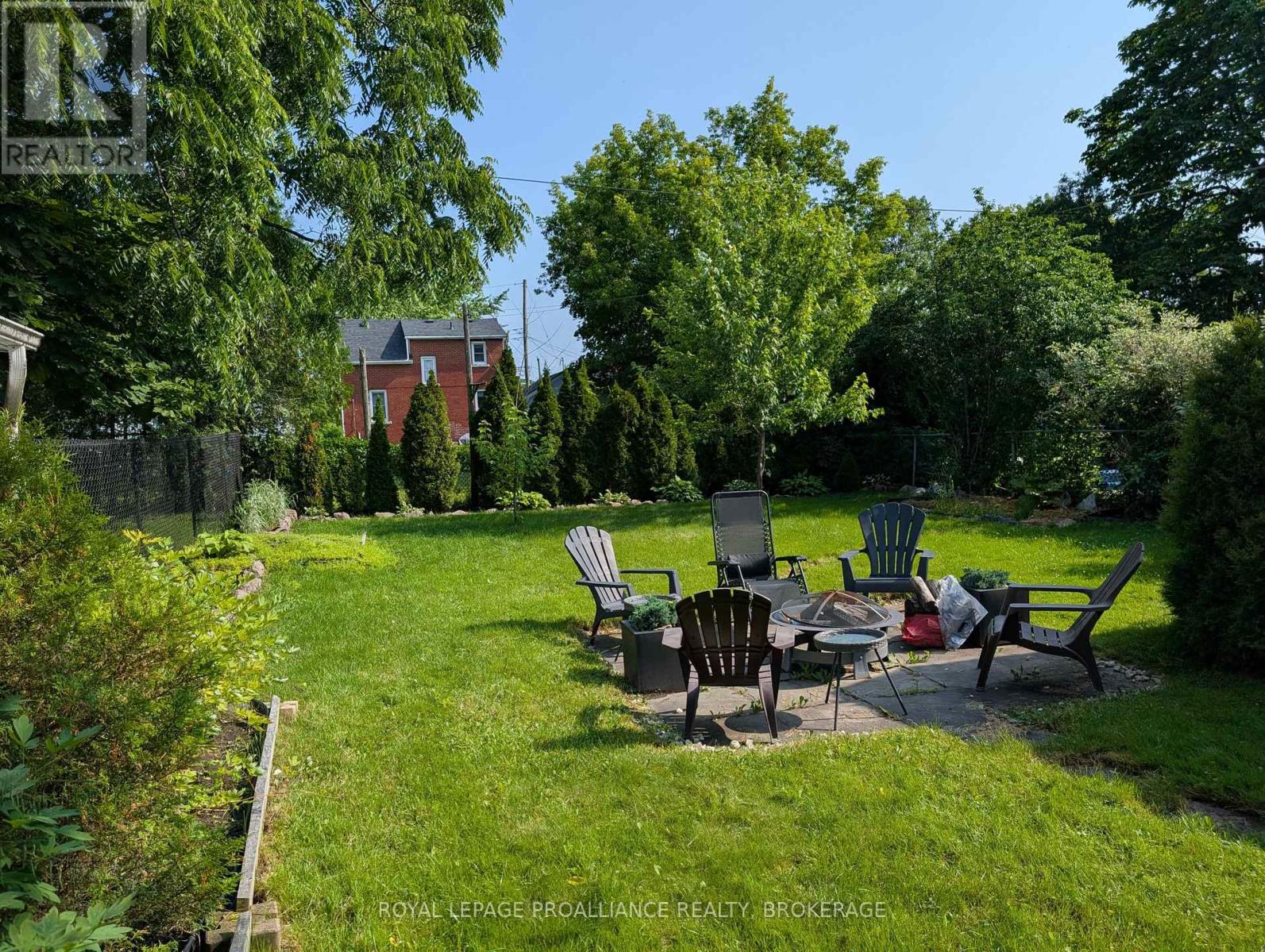 51 DUNDAS STREET - 3