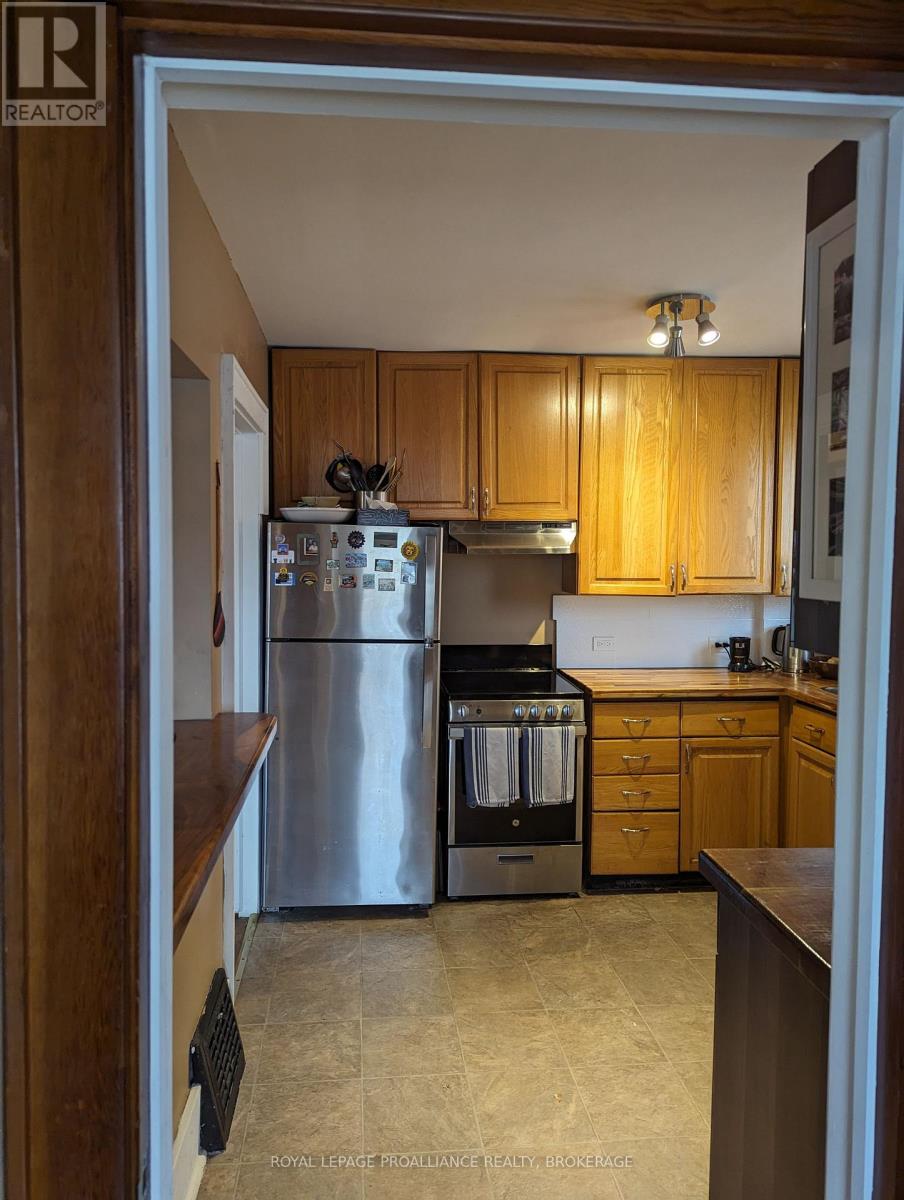 51 DUNDAS STREET - 8