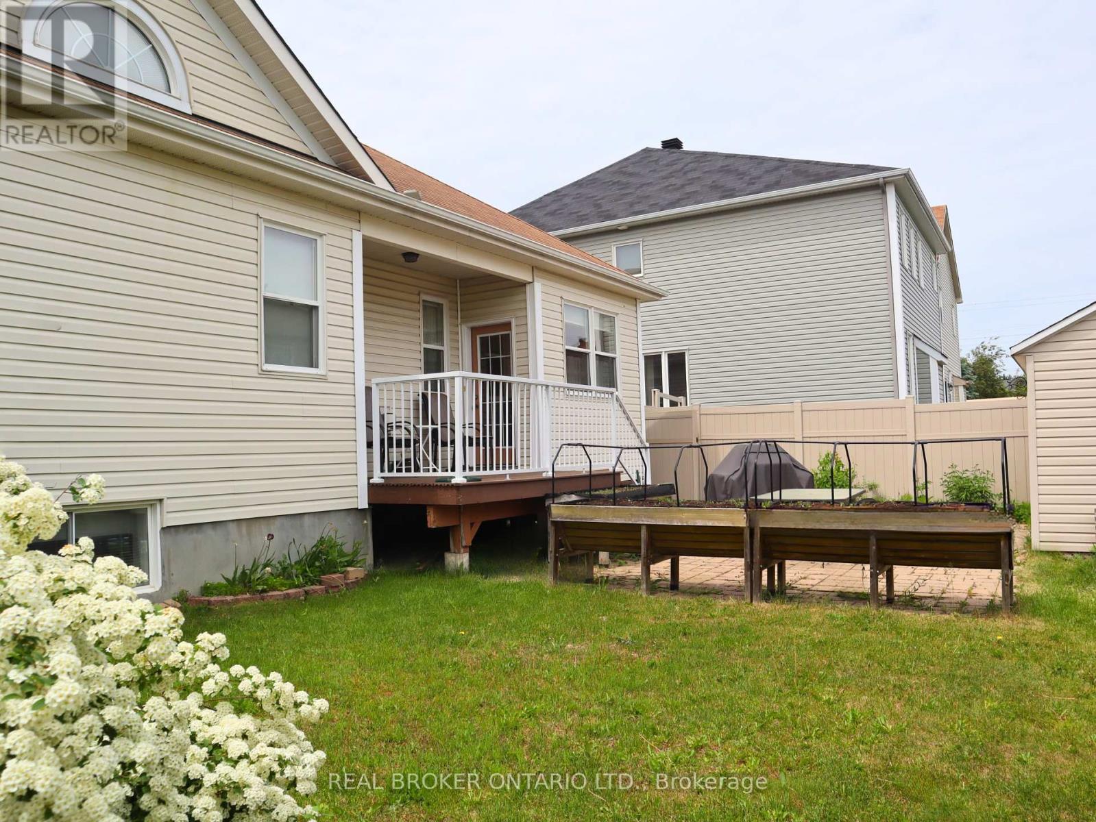 204 HILLPARK HIGH STREET - 26