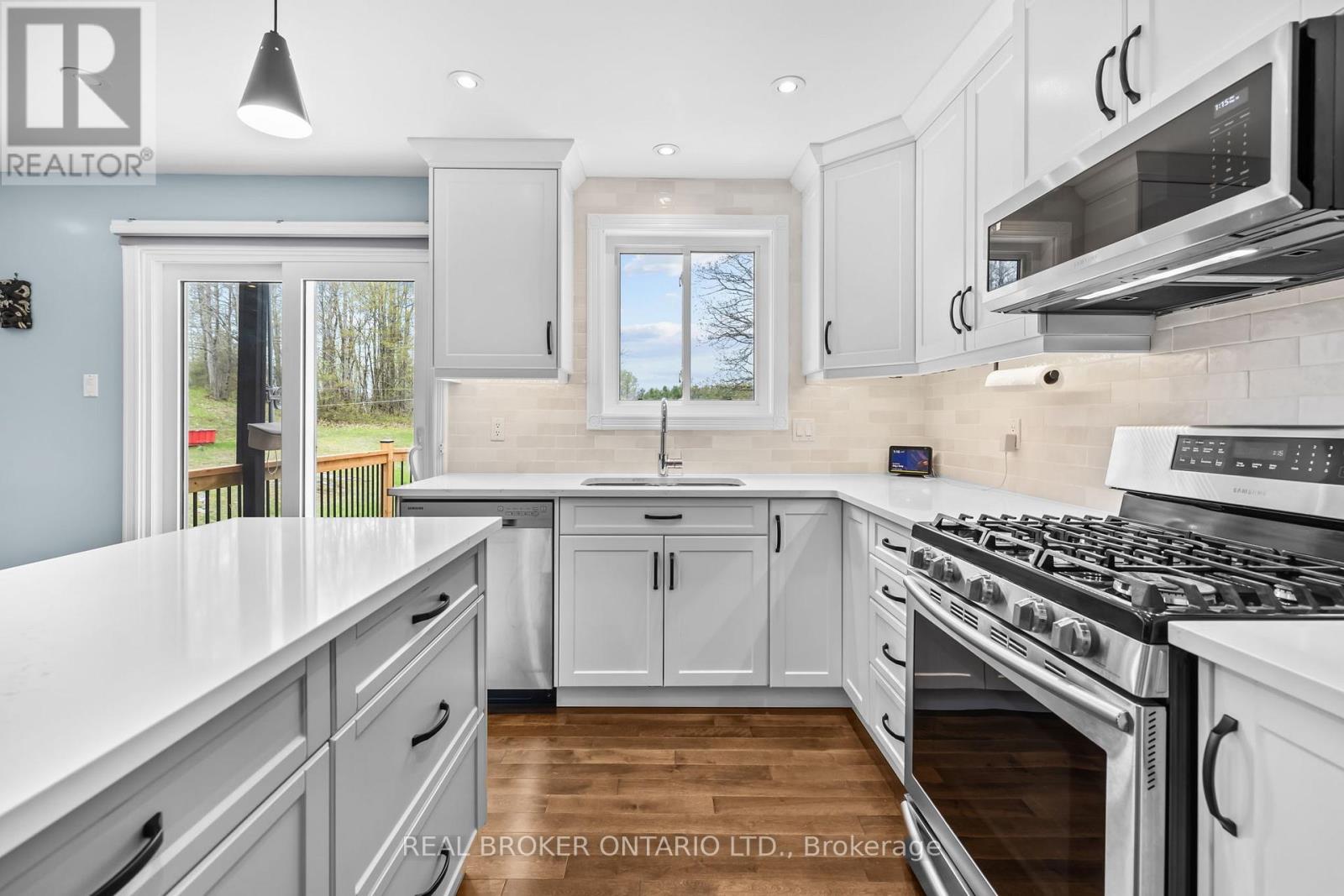 462 ANGLICAN CHURCH ROAD - 8