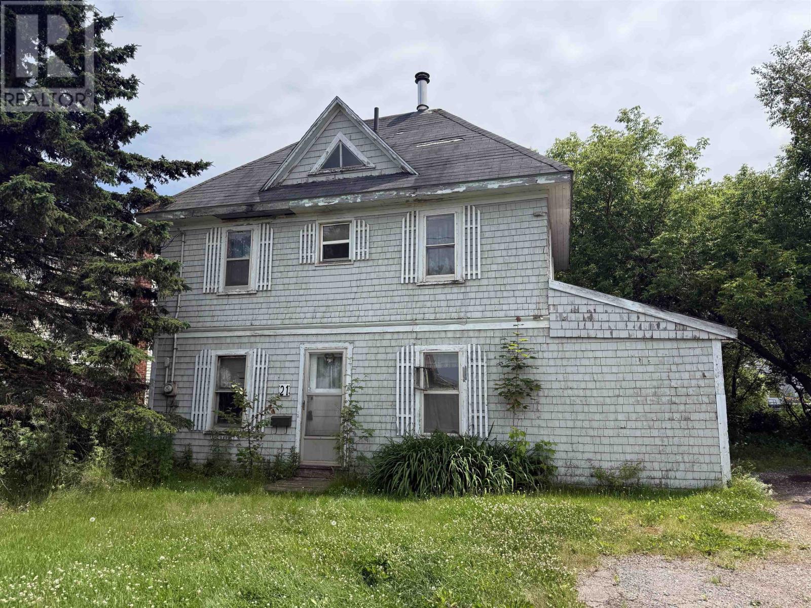 21 Main Drive - 1
