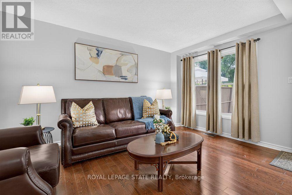 138 MEMORIAL AVENUE - 14