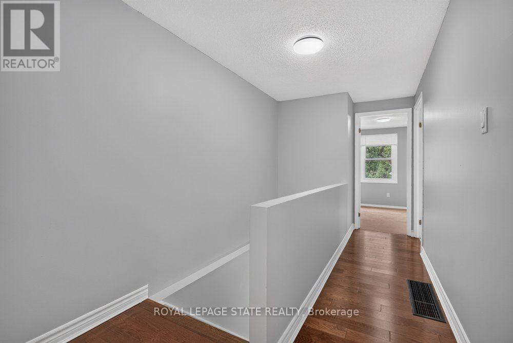138 MEMORIAL AVENUE - 24