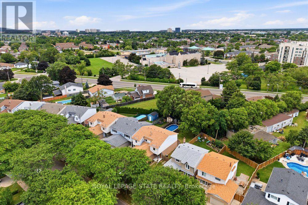 138 MEMORIAL AVENUE - 45