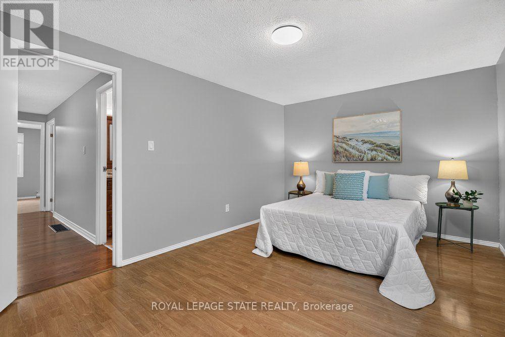 138 MEMORIAL AVENUE - 5