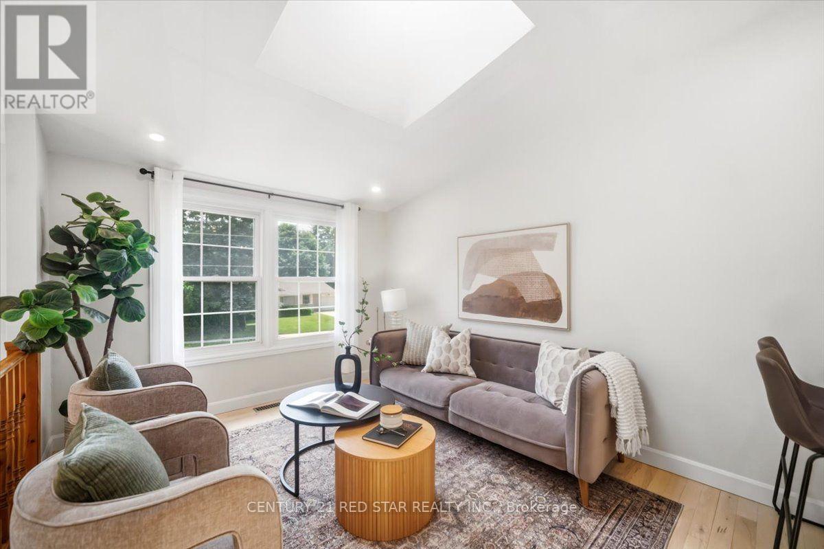 475 FORFAR STREET E - Image 10