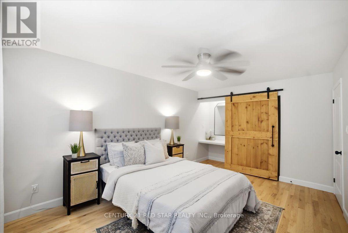 475 FORFAR STREET E - Image 12